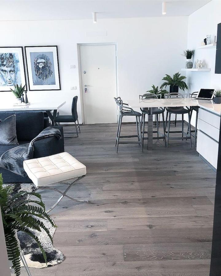 Ulivi Luxury Loft & Pool - The House Of Travelers Apartment Carate Urio Exterior photo